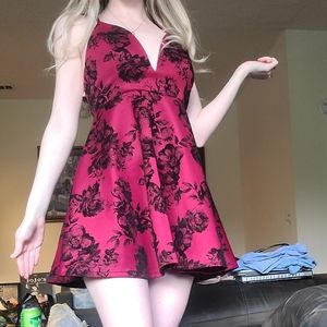 Windsor - Red Criss Cross Back Mini Dress Black Velvet Floral Print